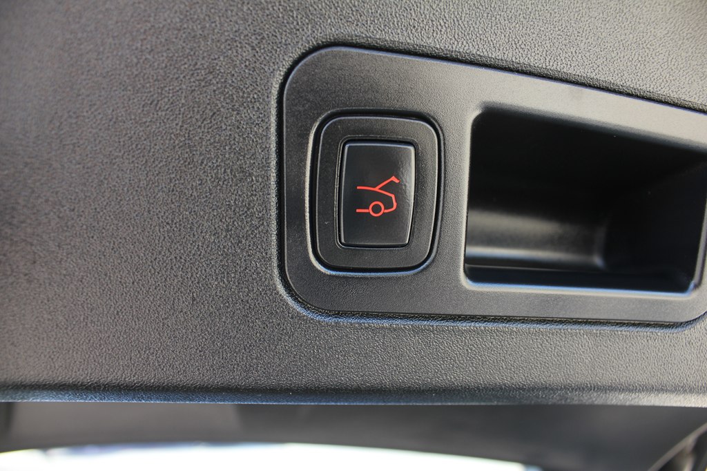 Photo 41 of this TESLA MODEL S