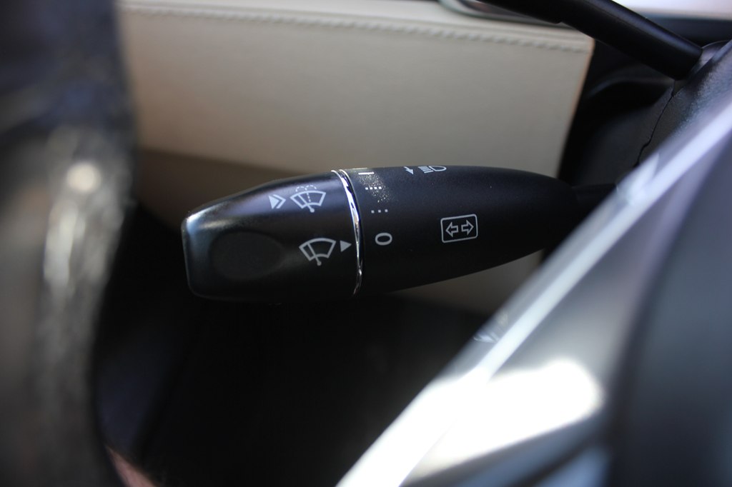 Photo 15 of this TESLA MODEL S