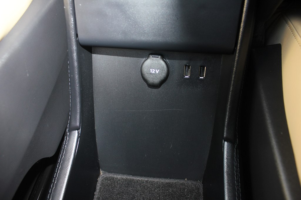 Photo 21 of this TESLA MODEL S