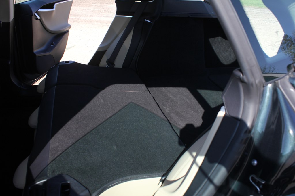 Photo 38 of this TESLA MODEL S