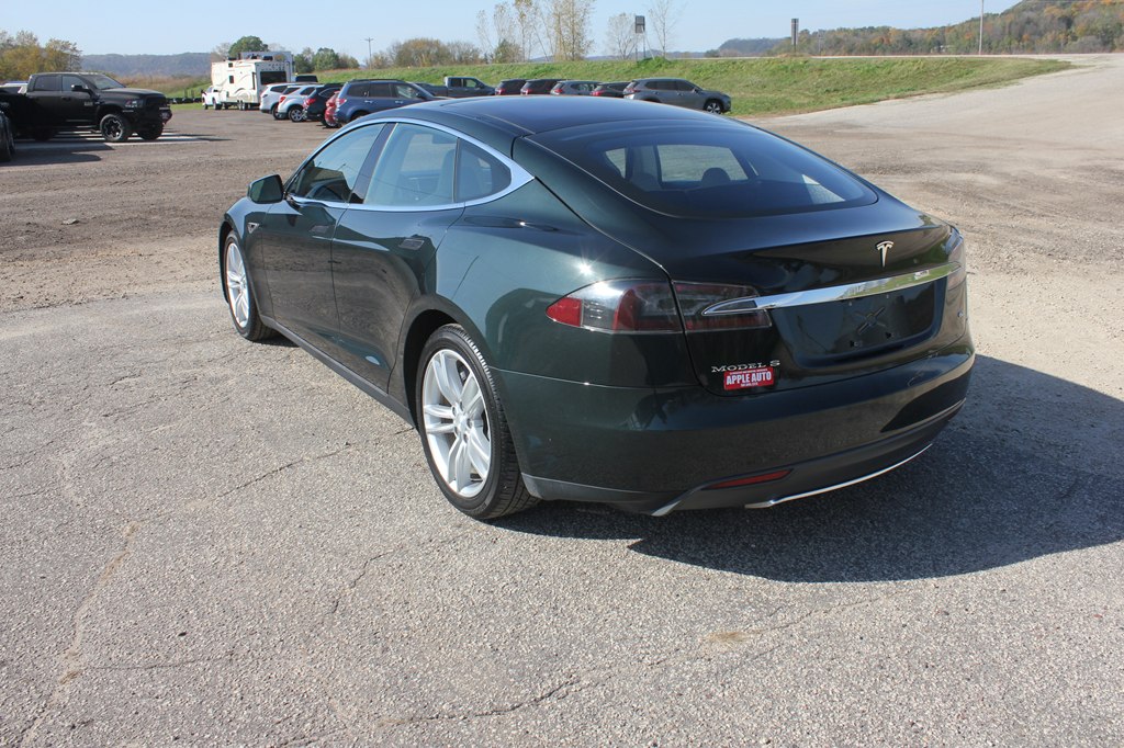 Photo 7 of this TESLA MODEL S