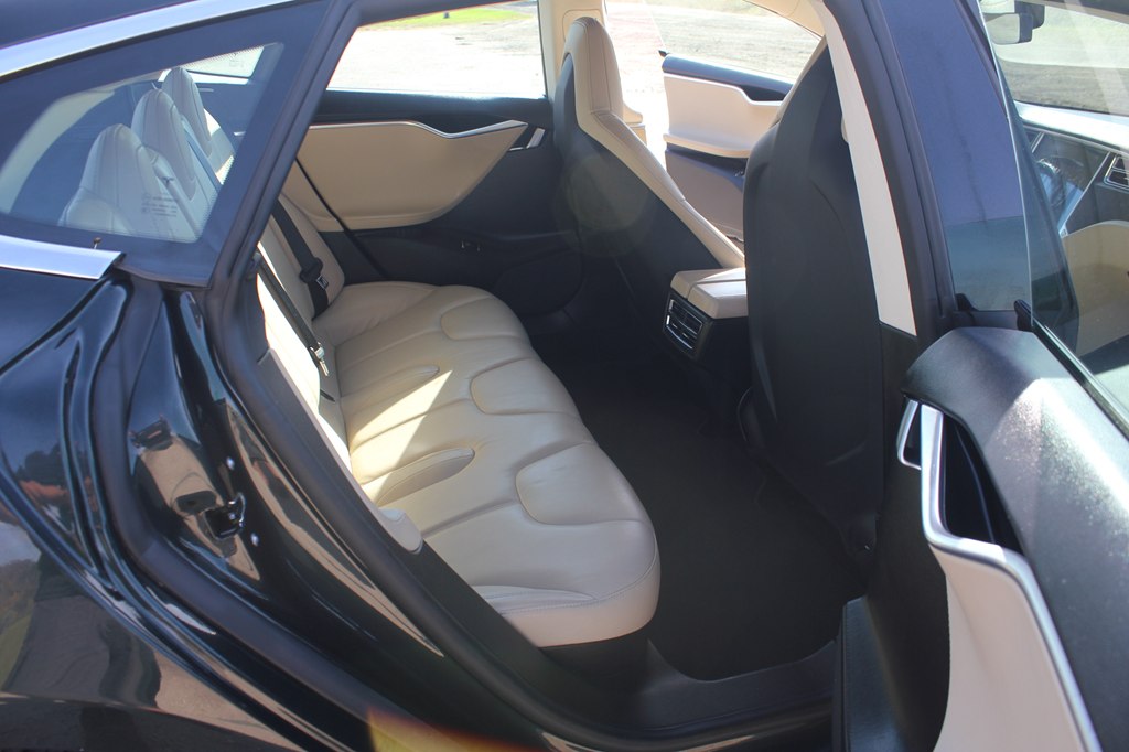 Photo 35 of this TESLA MODEL S