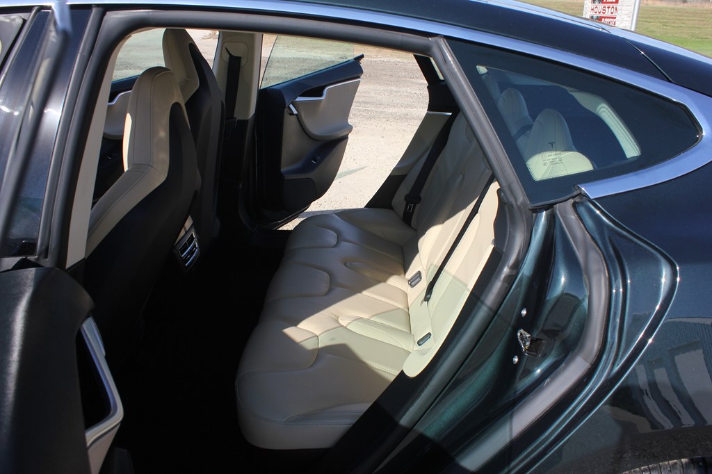 Photo 37 of this TESLA MODEL S
