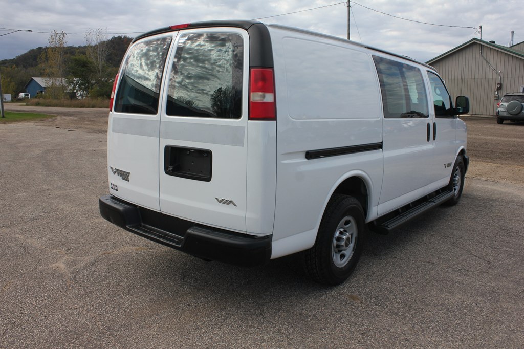 Photo 5 of this CHEVROLET EXPRESS