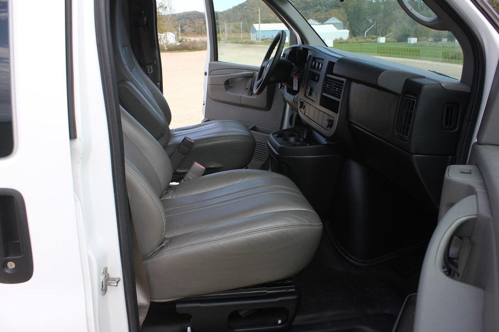 Photo 28 of this CHEVROLET EXPRESS