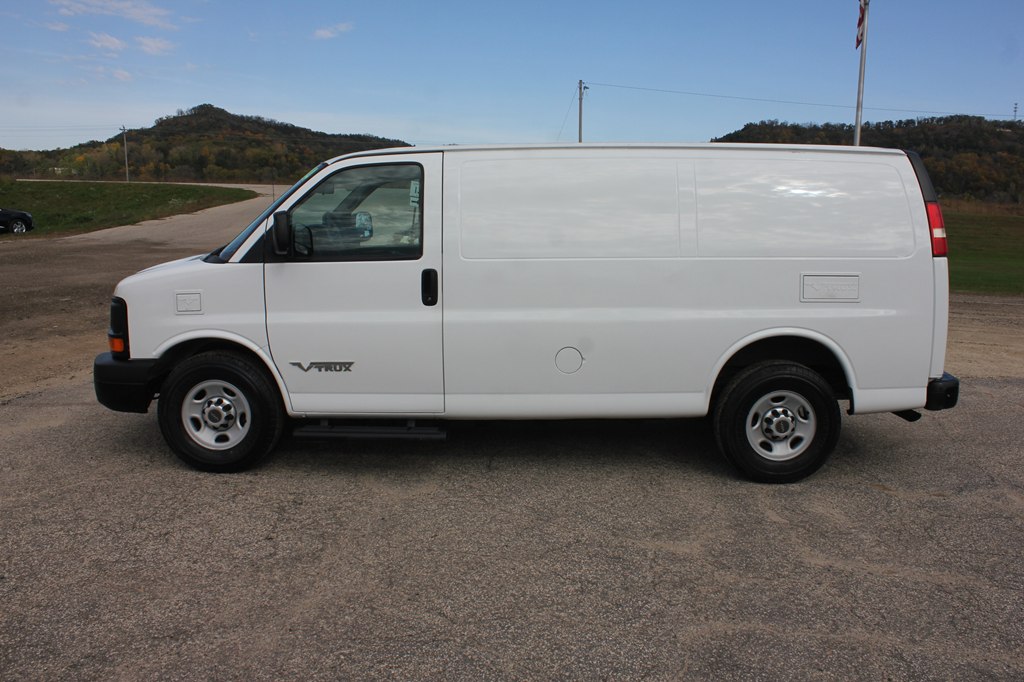 Photo 8 of this CHEVROLET EXPRESS