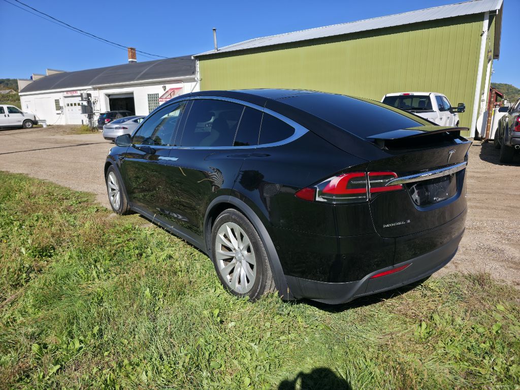 Photo 4 of this TESLA MODEL X