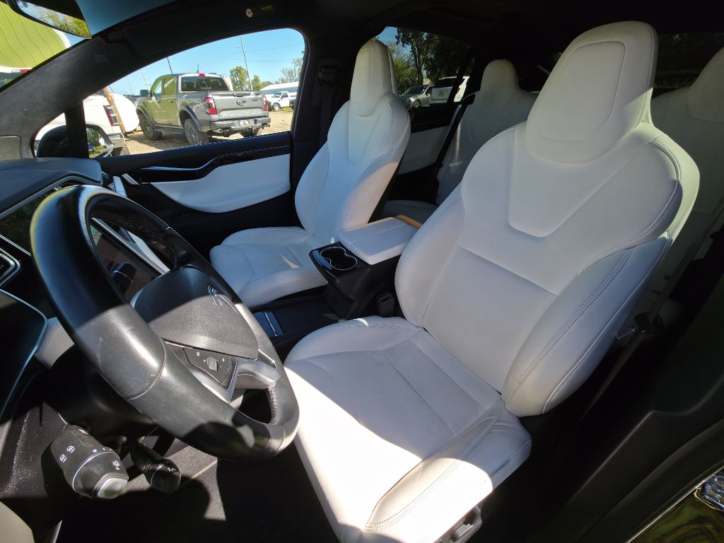 Photo 8 of this TESLA MODEL X