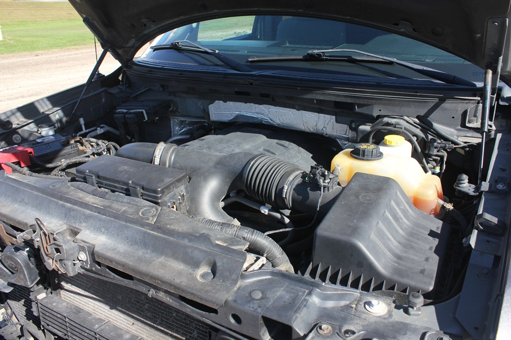 Photo 49 of this FORD F-150