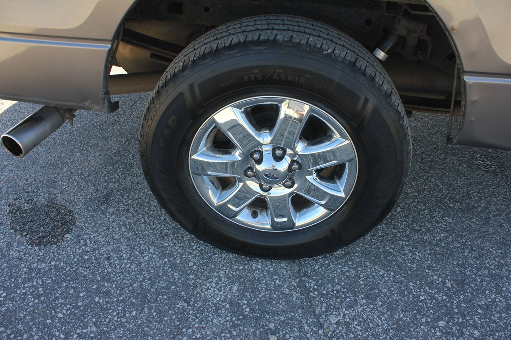 Photo 51 of this FORD F-150