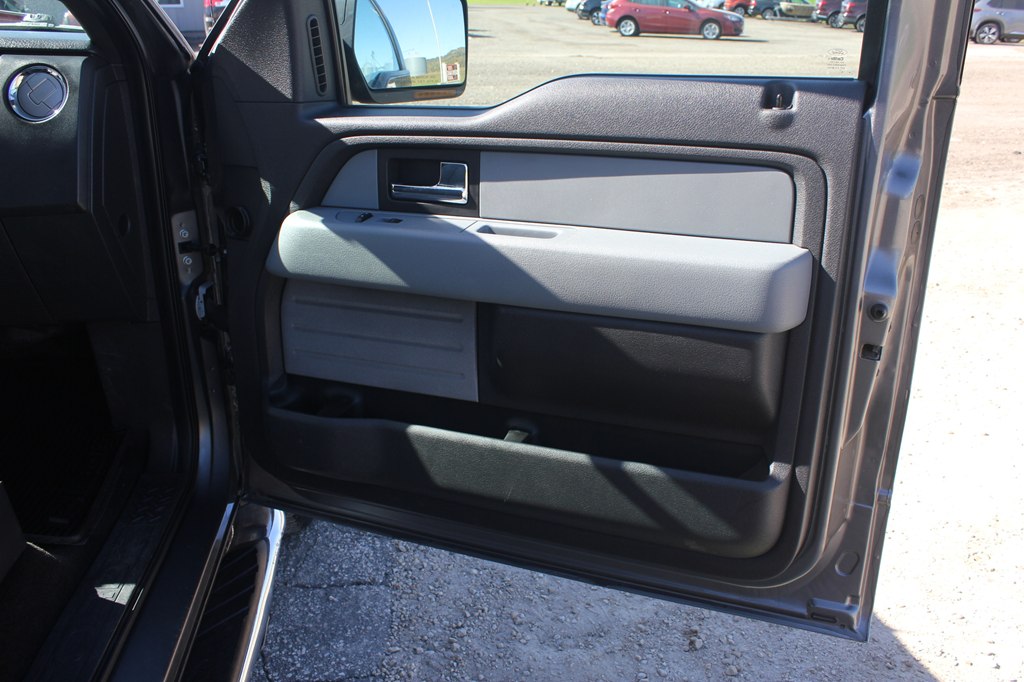 Photo 29 of this FORD F-150
