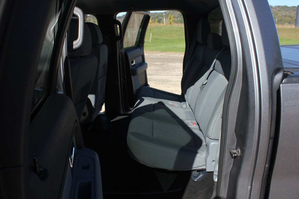 Photo 36 of this FORD F-150