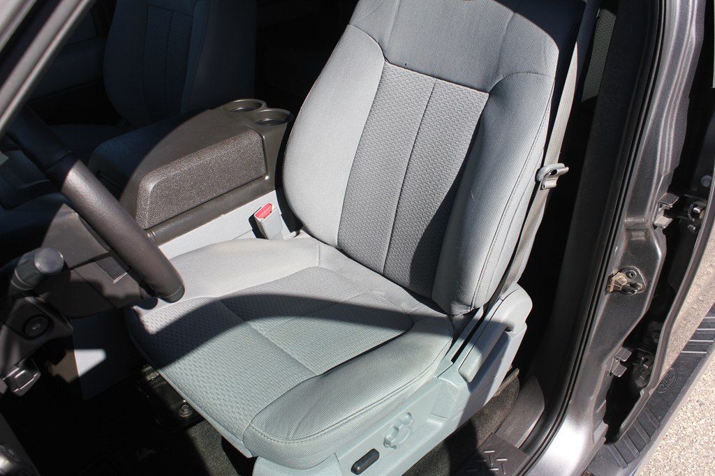 Photo 28 of this FORD F-150