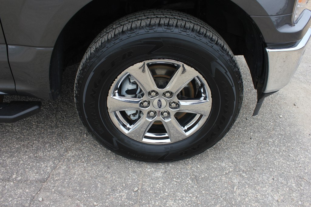 Photo 51 of this FORD F-150
