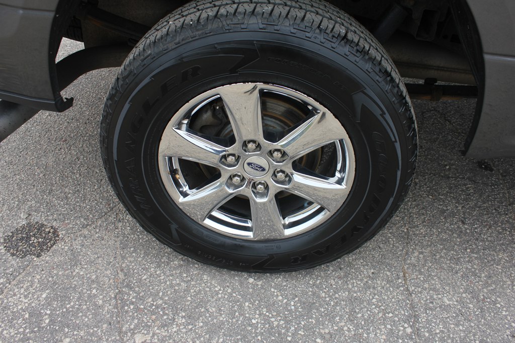 Photo 52 of this FORD F-150