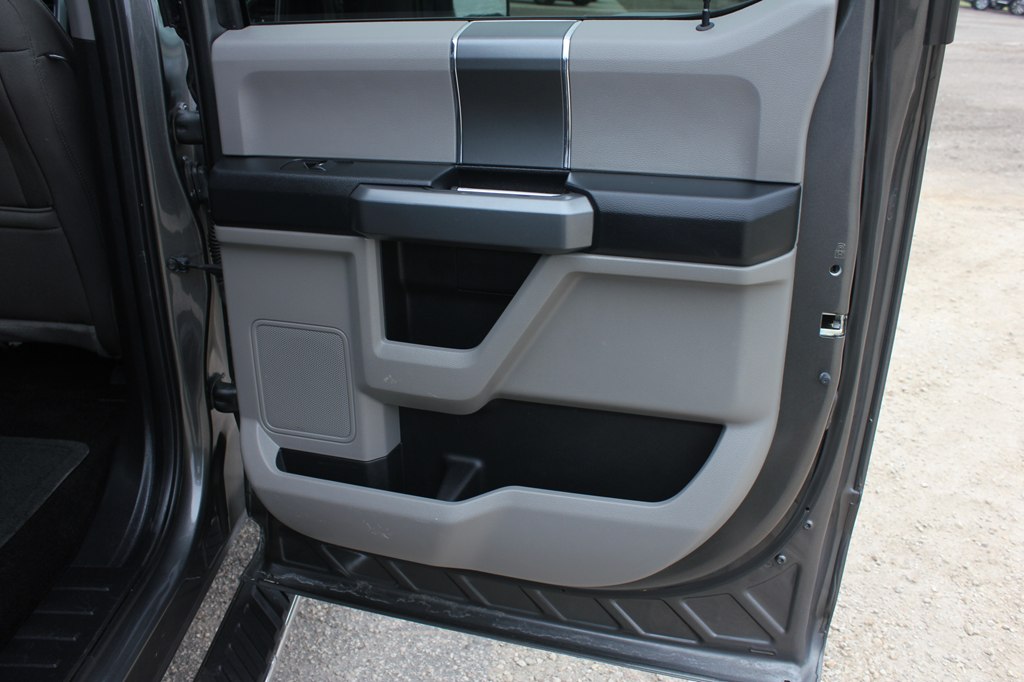 Photo 34 of this FORD F-150