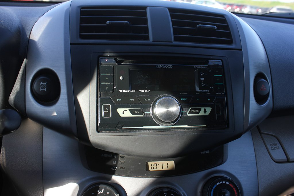 Photo 16 of this TOYOTA RAV4