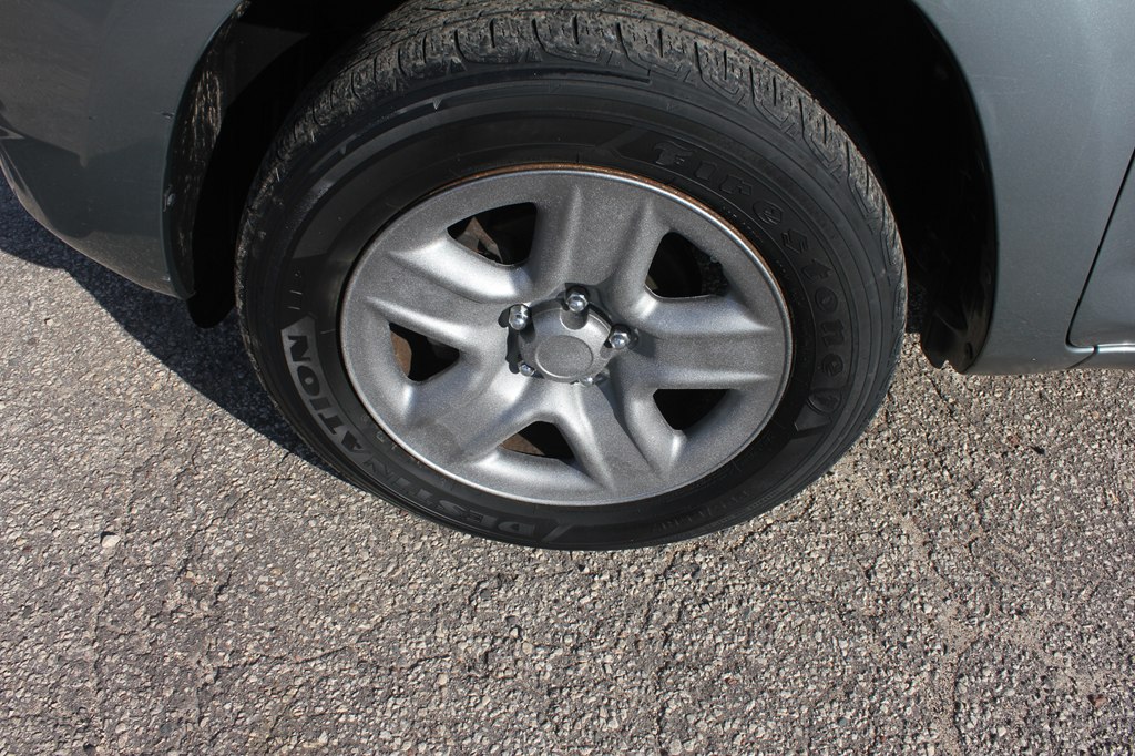 Photo 51 of this TOYOTA RAV4