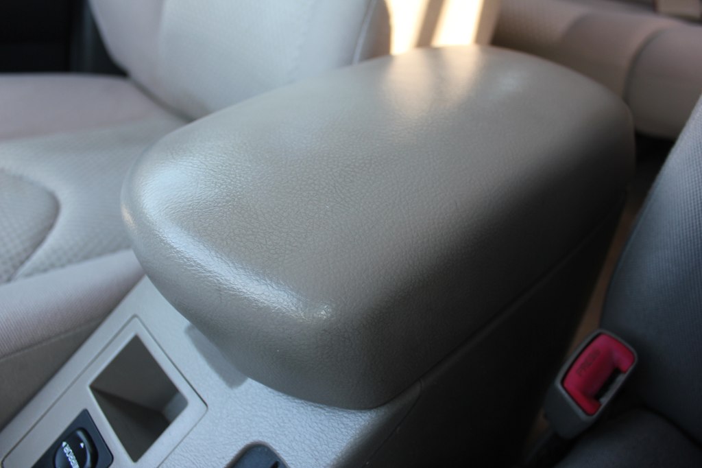 Photo 20 of this TOYOTA RAV4