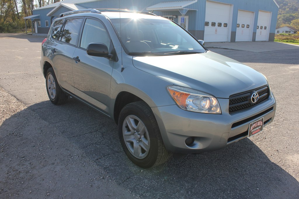 Photo 3 of this TOYOTA RAV4