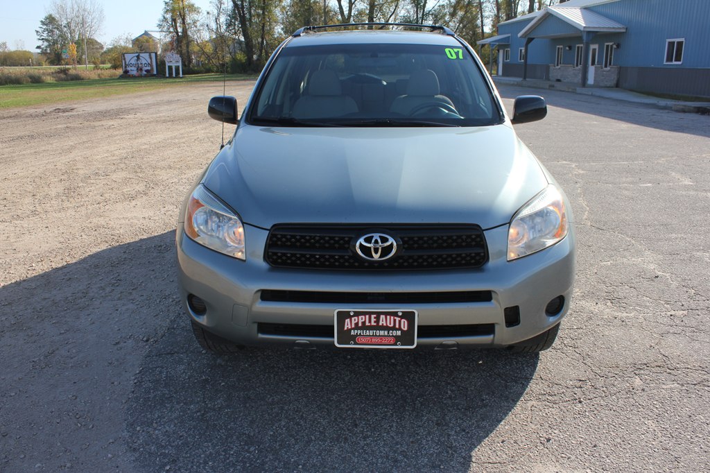 Photo 2 of this TOYOTA RAV4
