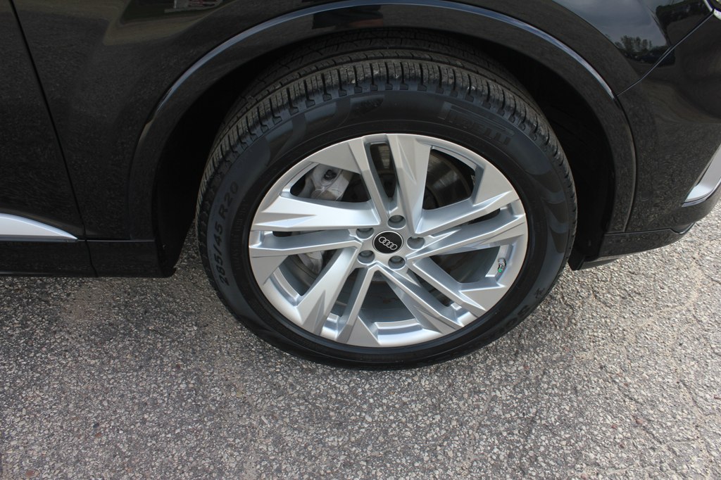 Photo 59 of this AUDI Q7