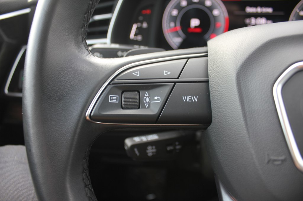 Photo 12 of this AUDI Q7