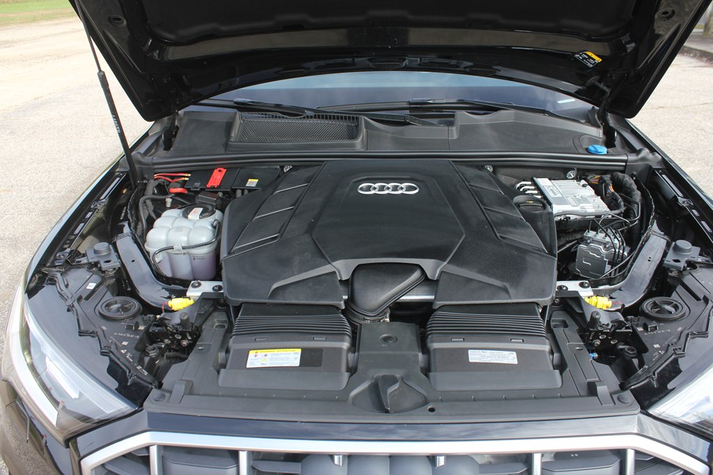 Photo 56 of this AUDI Q7