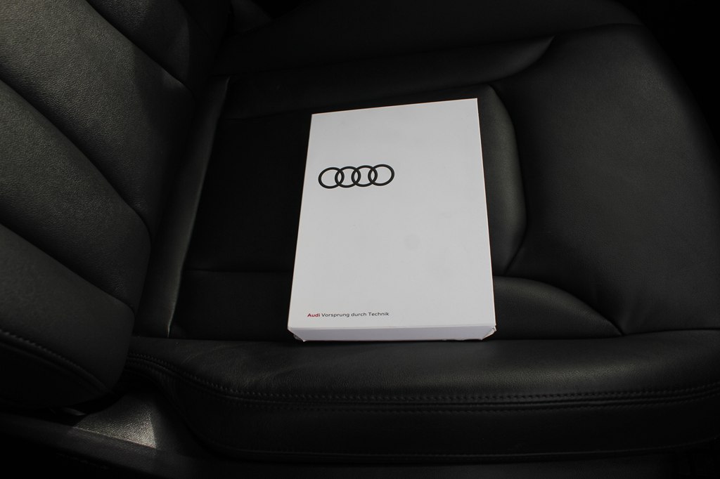 Photo 34 of this AUDI Q7