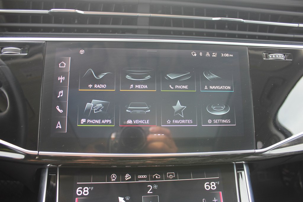 Photo 18 of this AUDI Q7