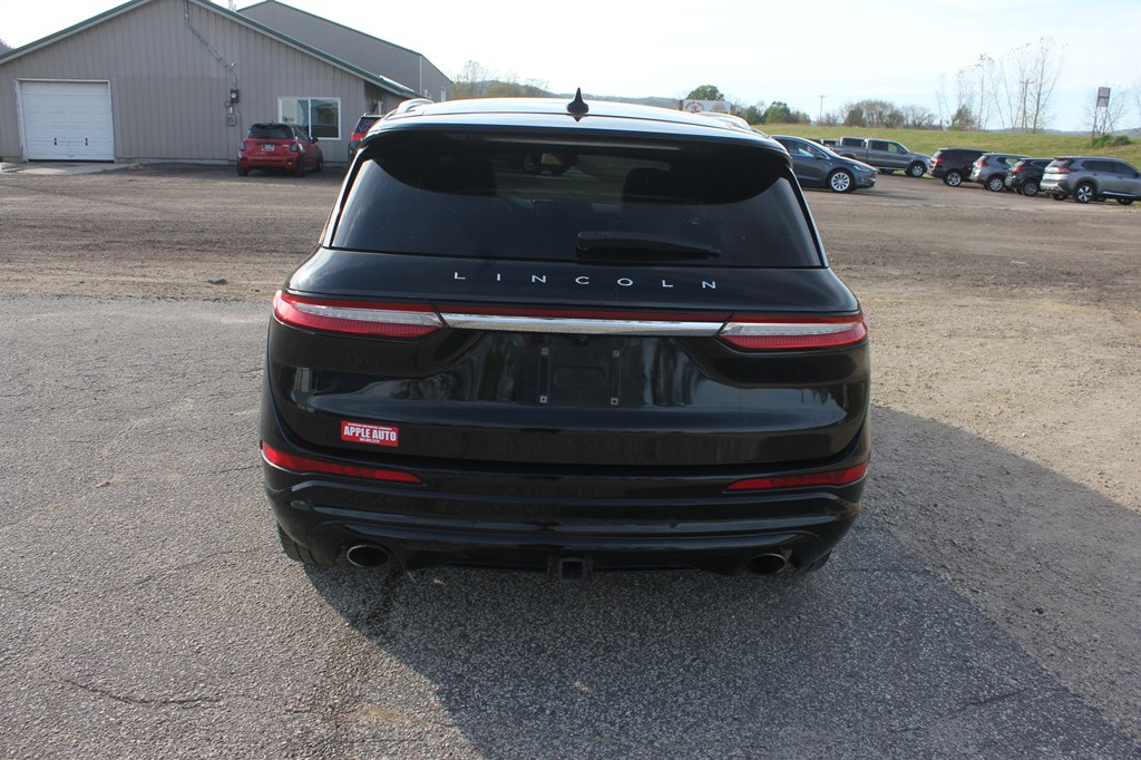 Photo 6 of this LINCOLN CORSAIR