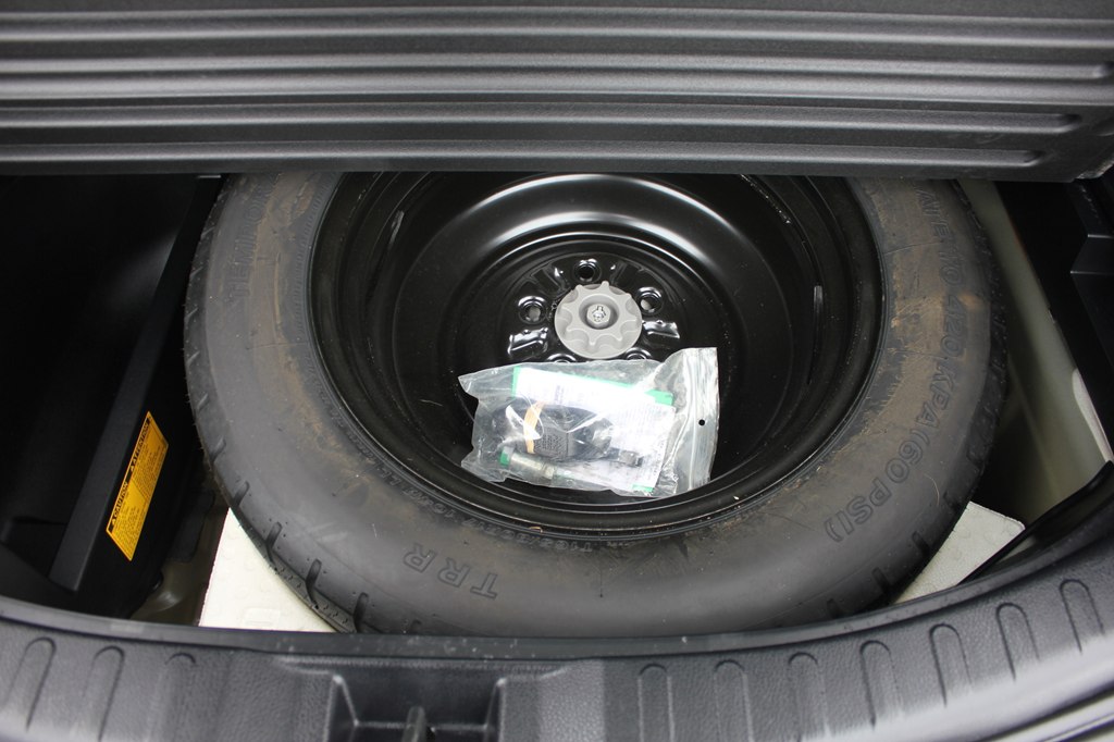 Photo 47 of this TOYOTA RAV4