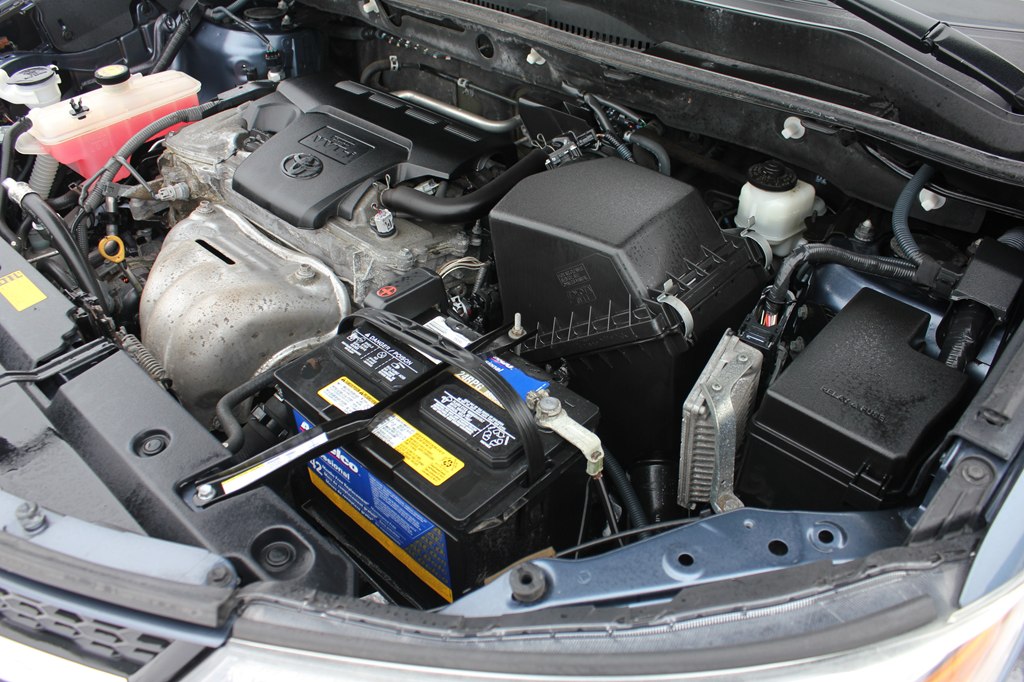 Photo 56 of this TOYOTA RAV4