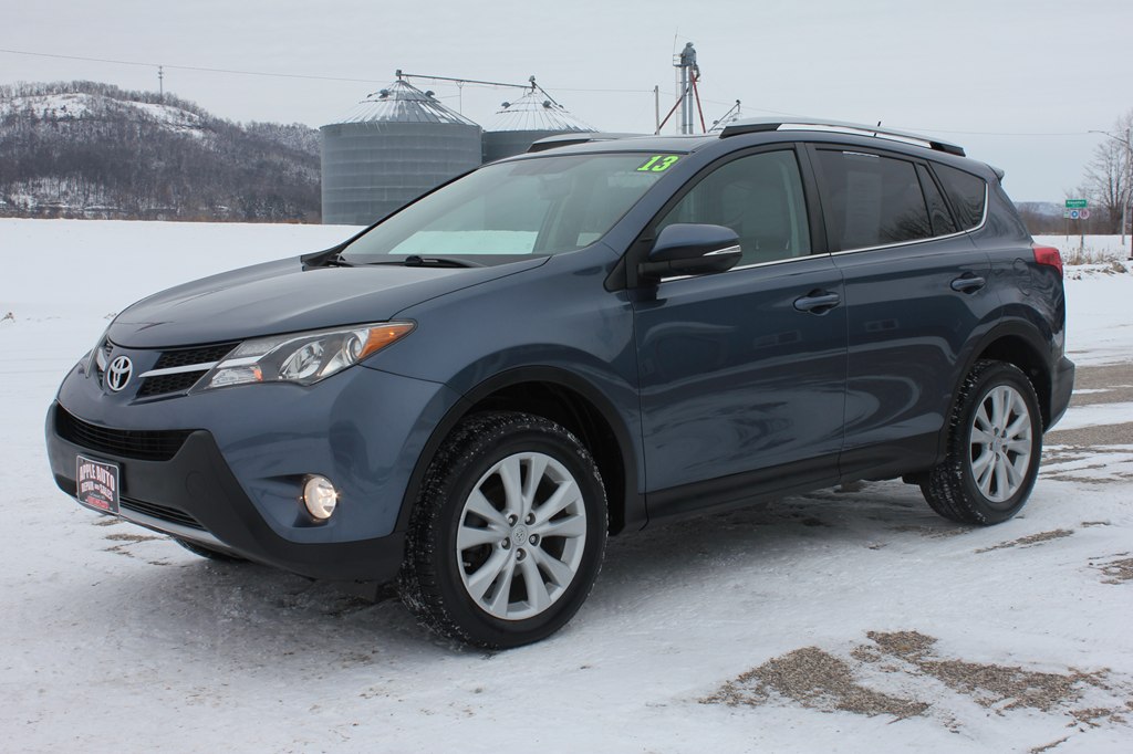 Photo 2 of this TOYOTA RAV4