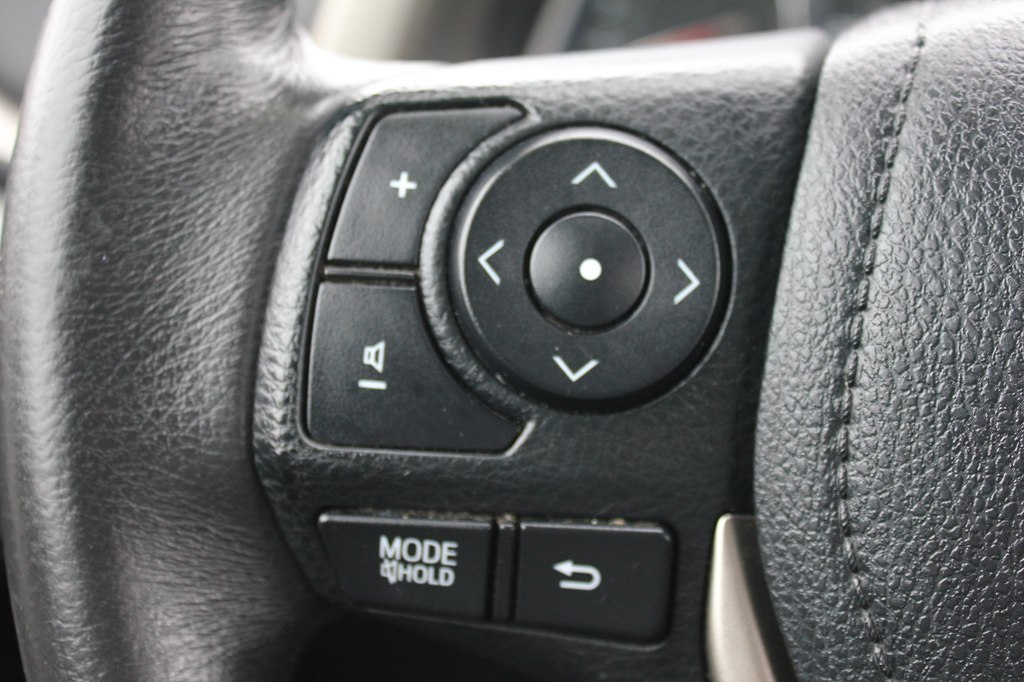 Photo 16 of this TOYOTA RAV4