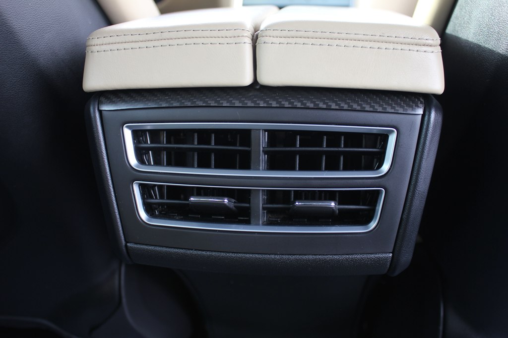 Photo 28 of this TESLA MODEL S