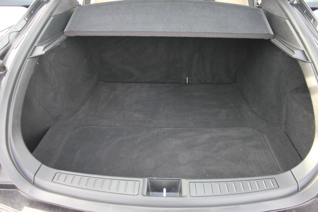 Photo 31 of this TESLA MODEL S