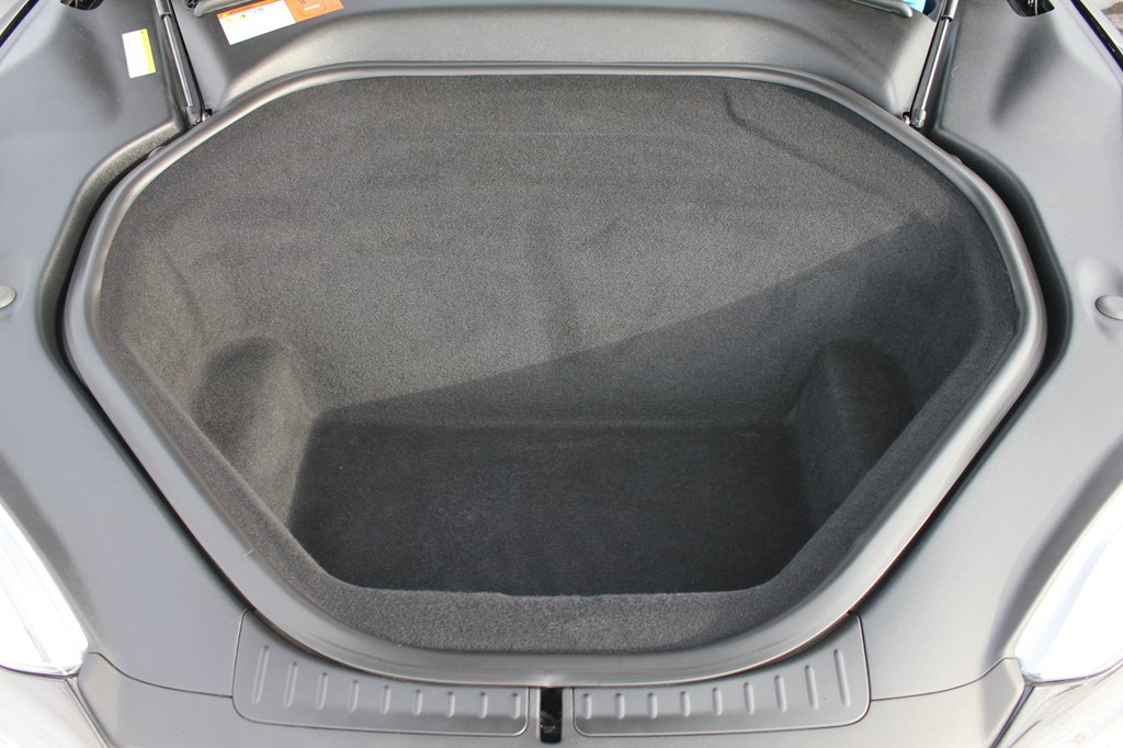 Photo 34 of this TESLA MODEL S