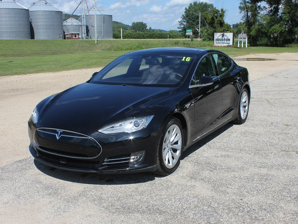 2016 TESLA MODEL S