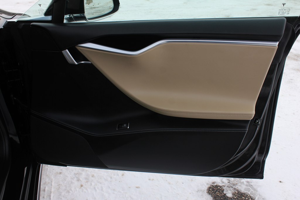 Photo 22 of this TESLA MODEL S