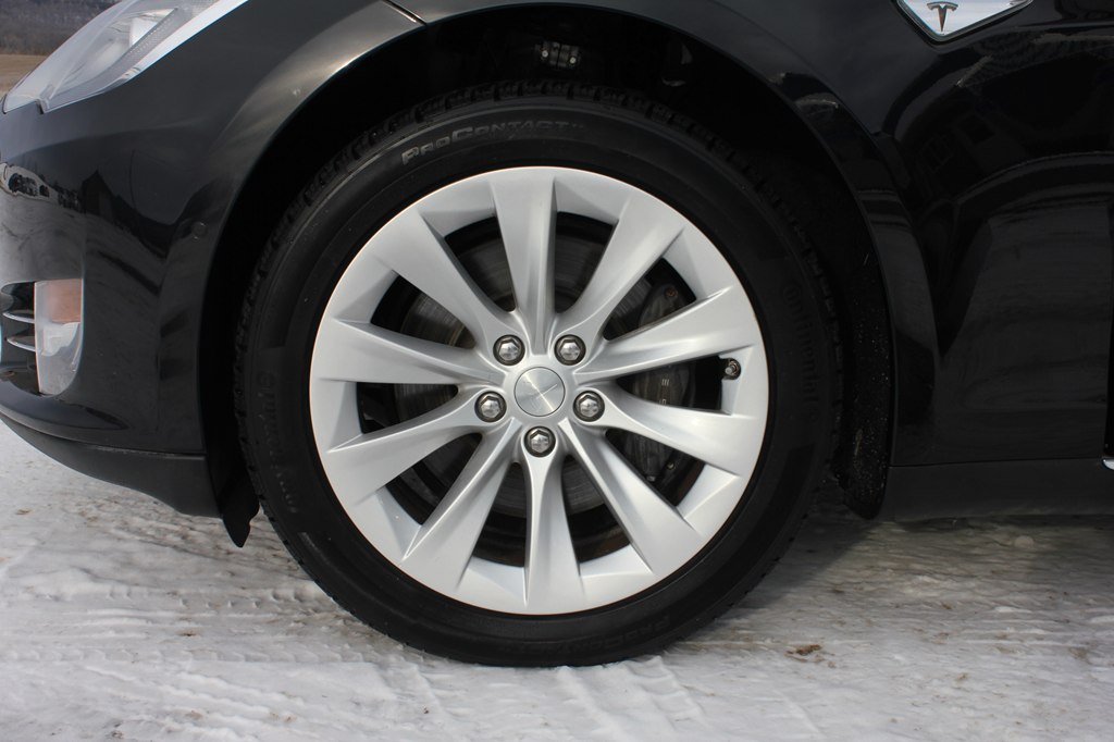Photo 43 of this TESLA MODEL S