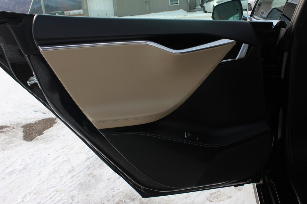 Photo 29 of this TESLA MODEL S