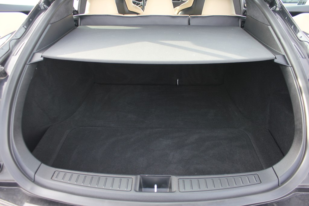 Photo 33 of this TESLA MODEL S