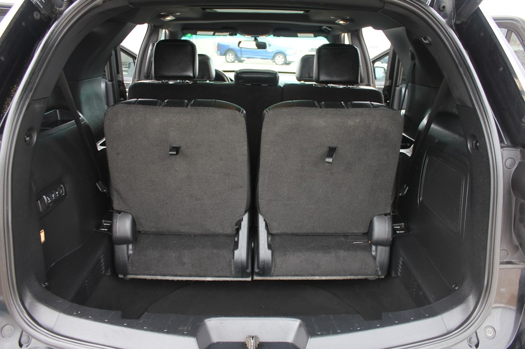 Photo 35 of this FORD EXPLORER