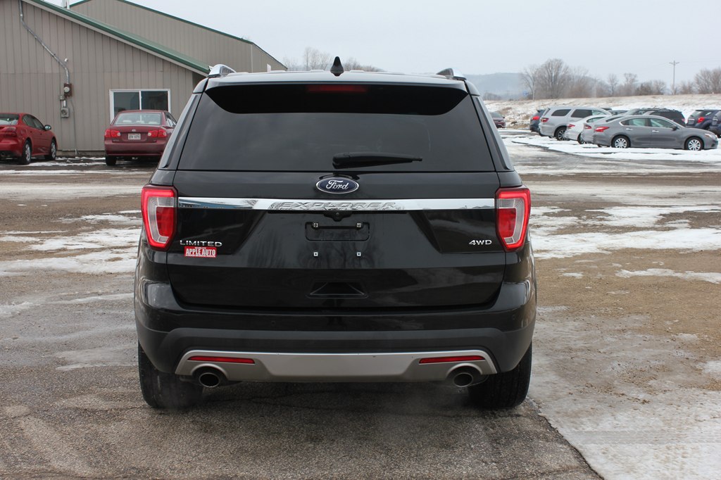 Photo 7 of this FORD EXPLORER