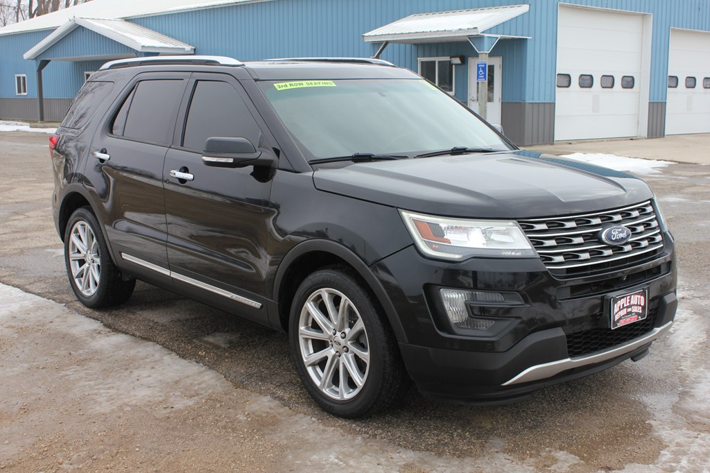 Photo 4 of this FORD EXPLORER