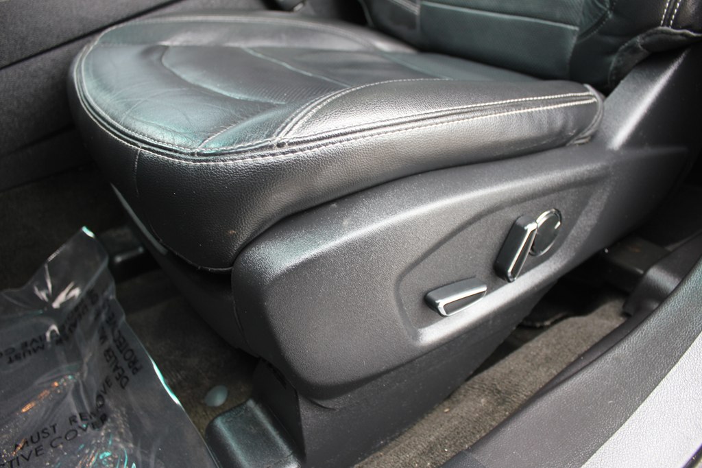 Photo 25 of this FORD EXPLORER