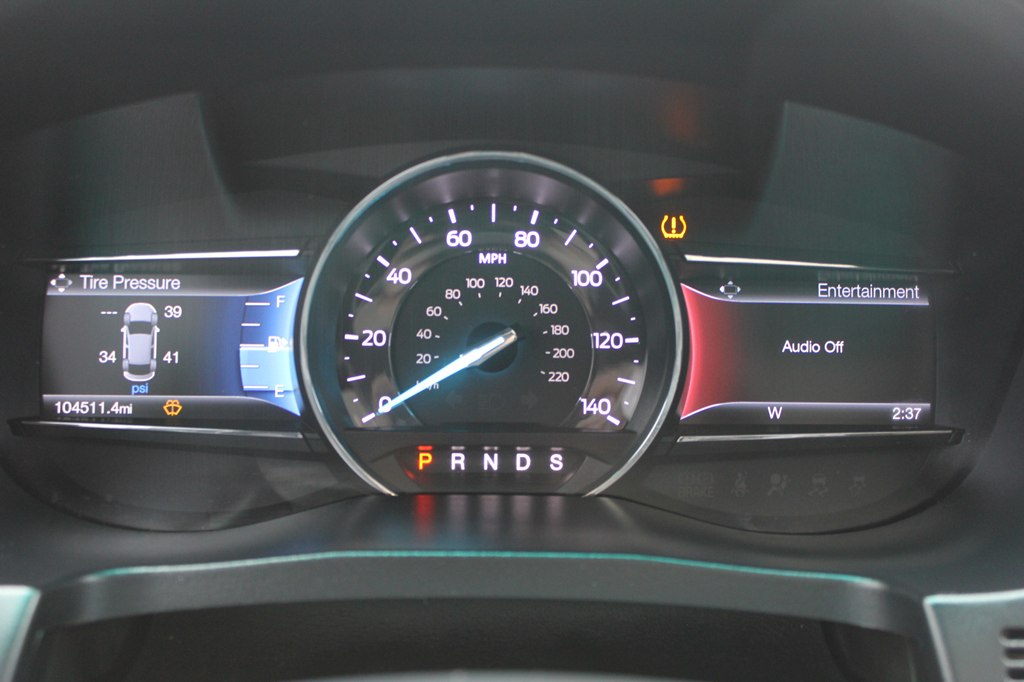 Photo 13 of this FORD EXPLORER