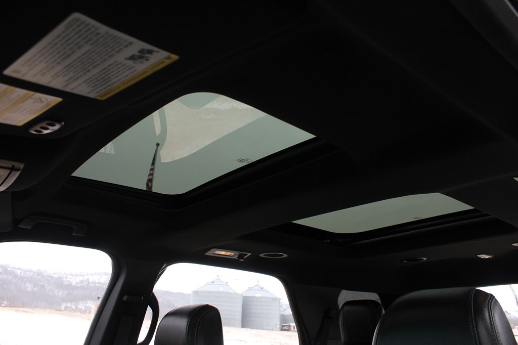 Photo 47 of this FORD EXPLORER
