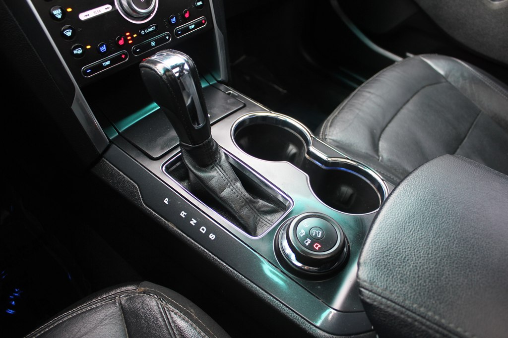 Photo 21 of this FORD EXPLORER